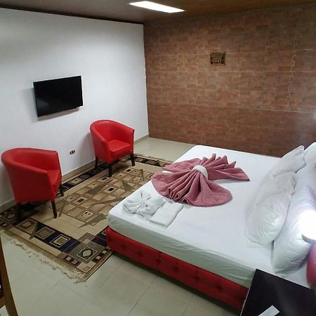唐维托酒店 Estelí 外观 照片